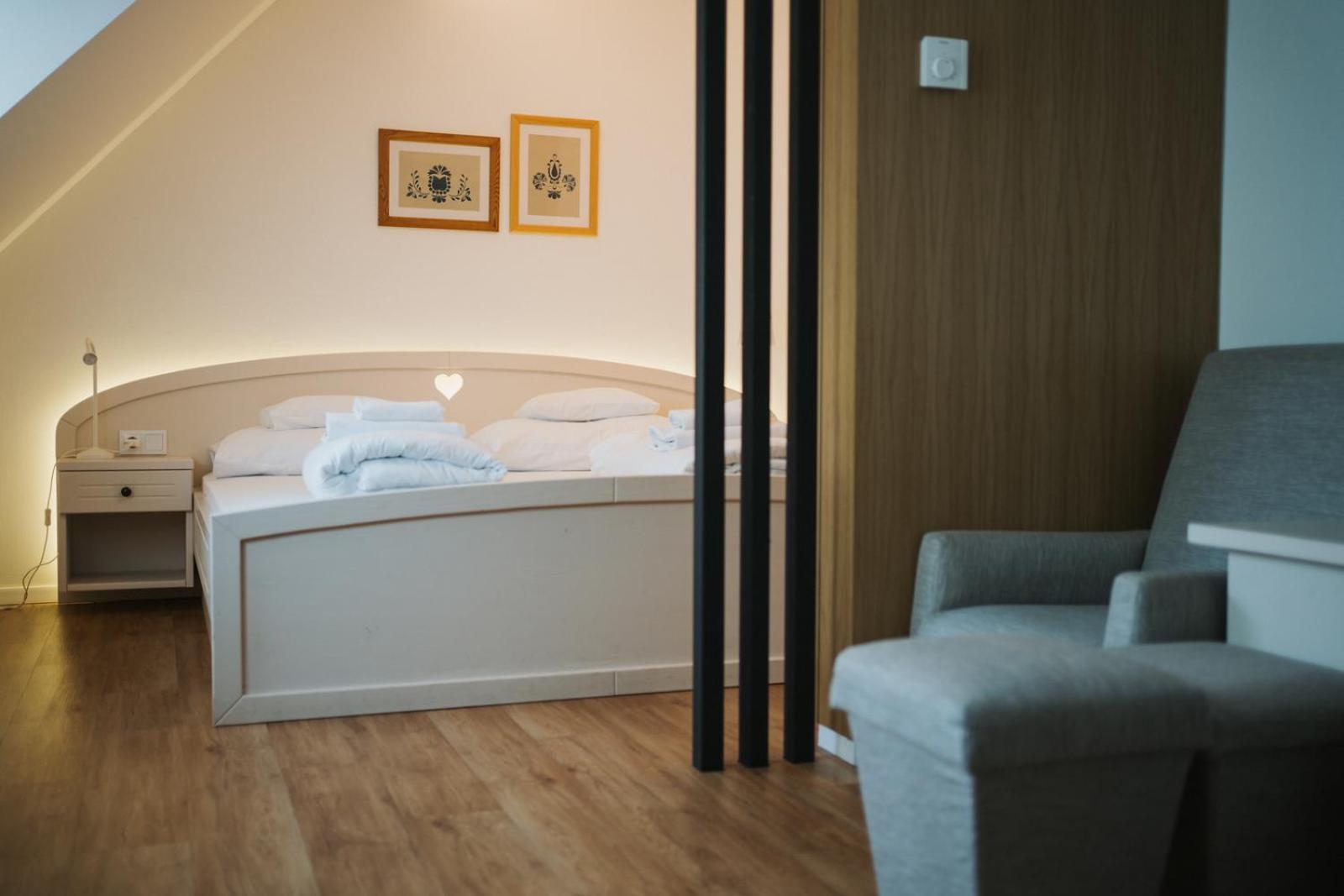 Tornacos Hotel - Гедькив Екстер'єр фото